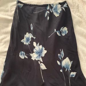 JG Hook knee length skirt. Sz 14